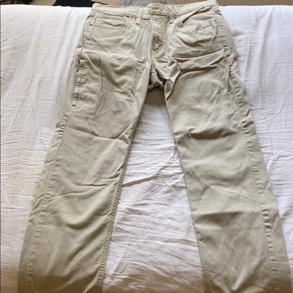 Levi’s khaki pants